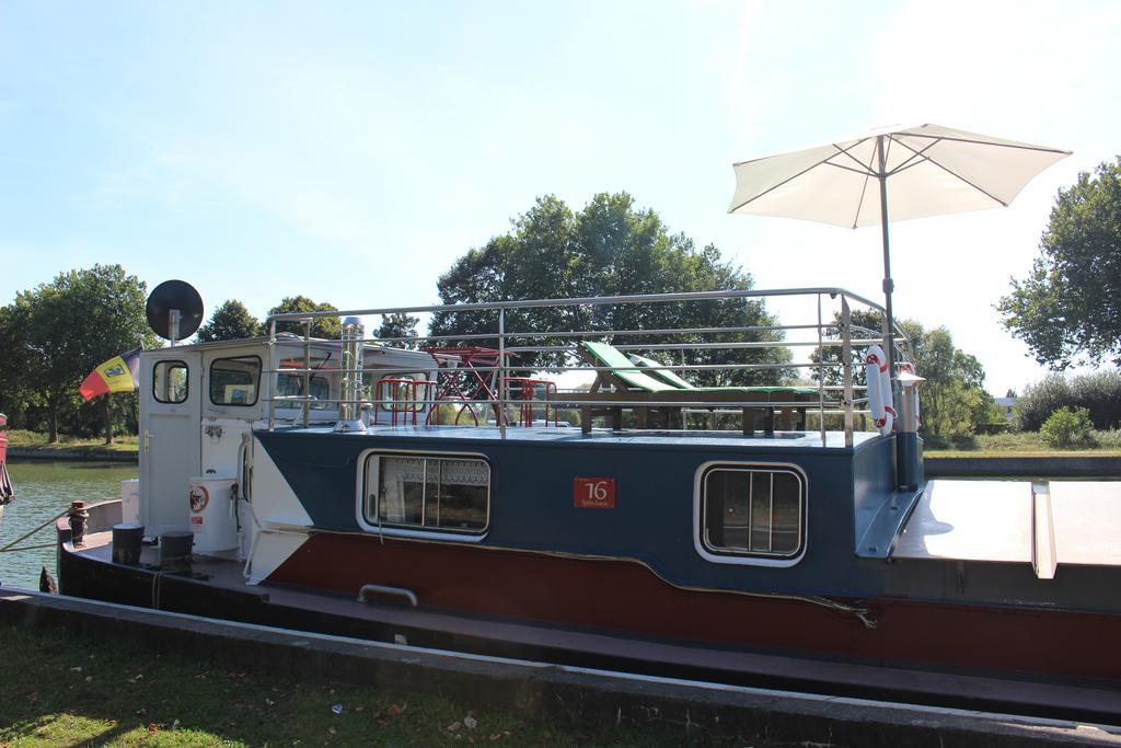 Spits-Lucie B&B Izegem Bagian luar foto