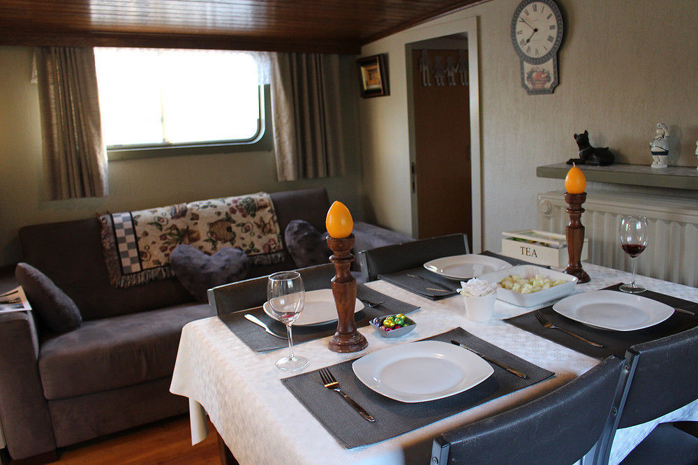 Spits-Lucie B&B Izegem Bagian luar foto