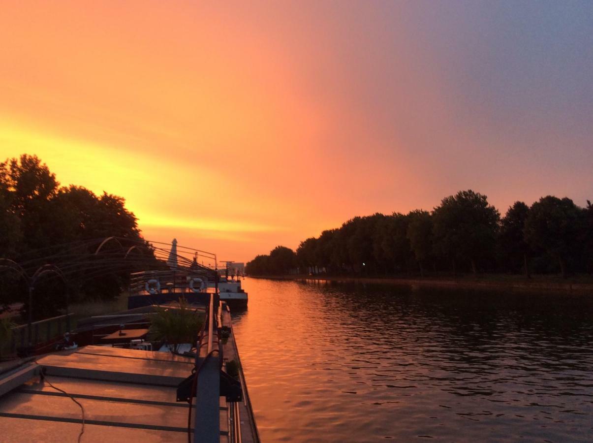 Spits-Lucie B&B Izegem Bagian luar foto
